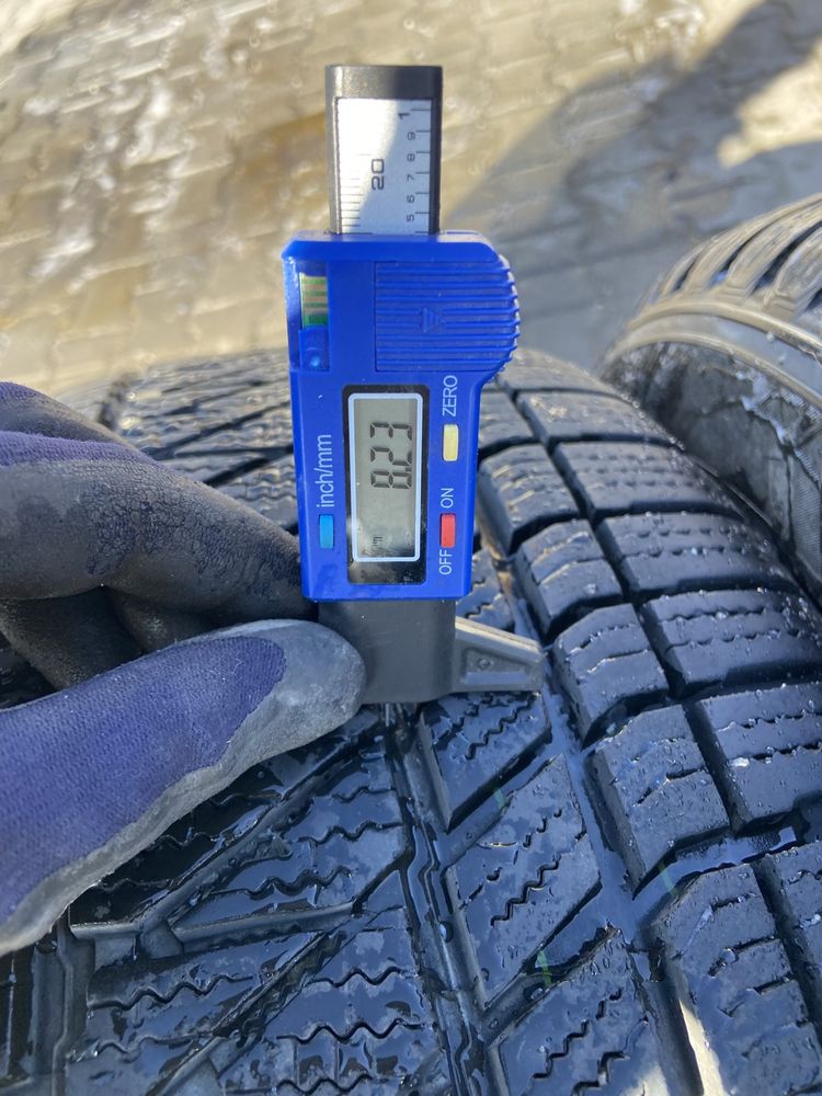 Джанти VW TOUAREG 18 цола с Зимни гуми KUMHO 255/50/18, Dot 22г