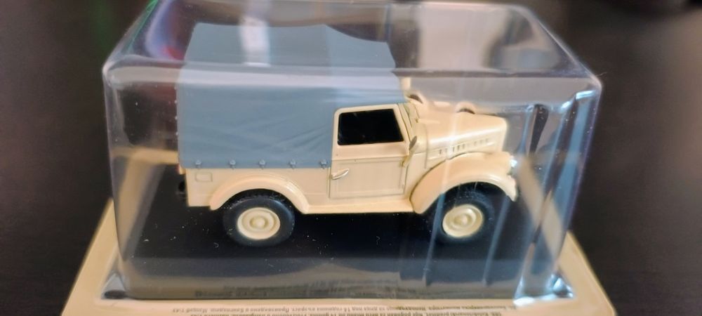 Machetă ARO 244 / ARO M 461 scala 1 43