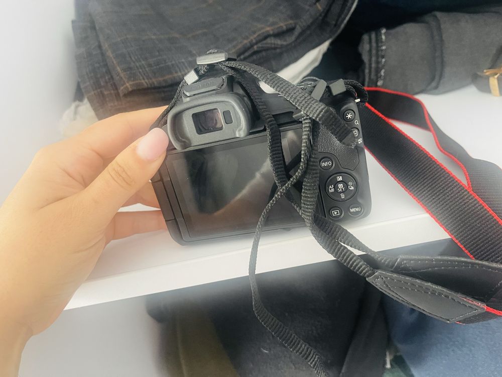 Aparat foto canon cu garantie