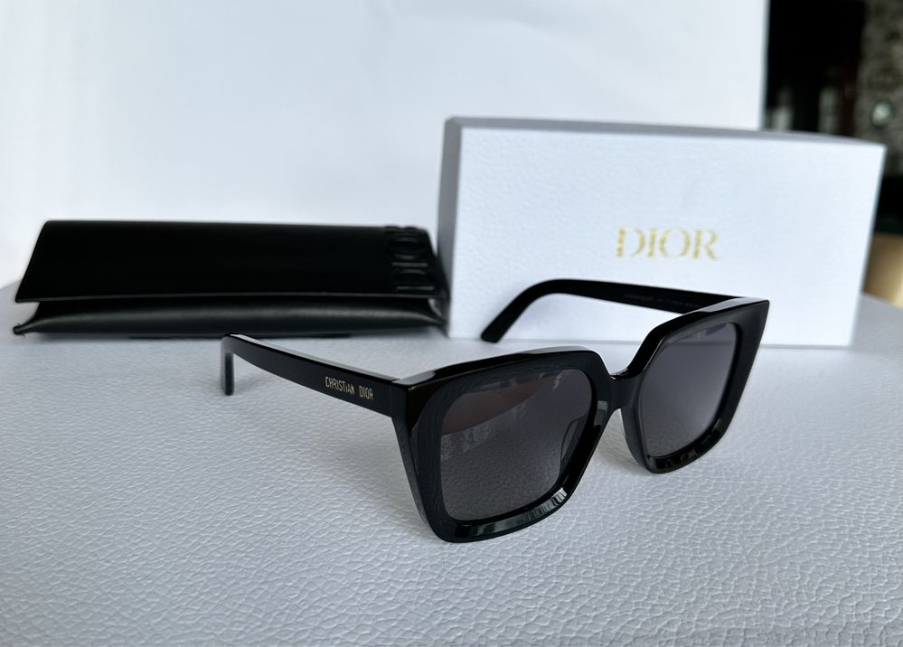 Дамски очила Christian DIOR, нови.