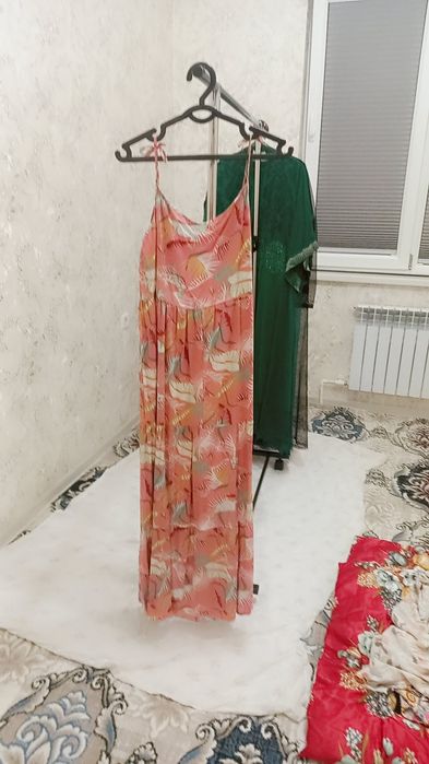 Куйлаклар 30минг сумдан донаси янгидай турибди размер 52