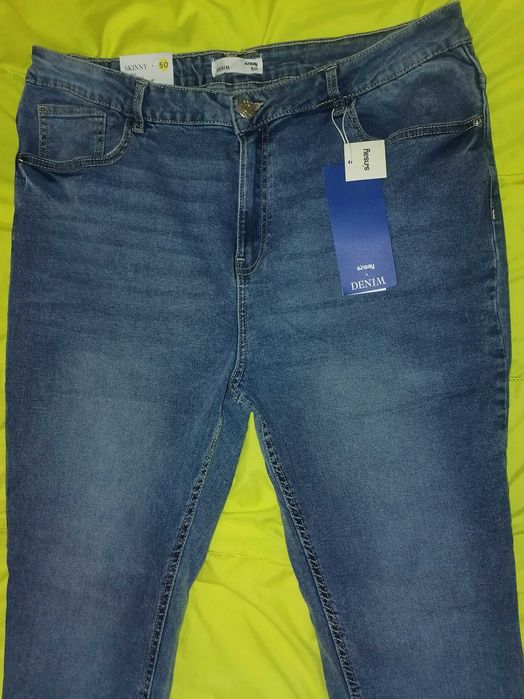 Нови макси слим дънки