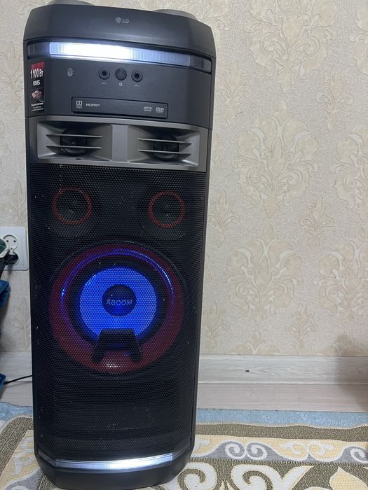 Продается музыкальный центр