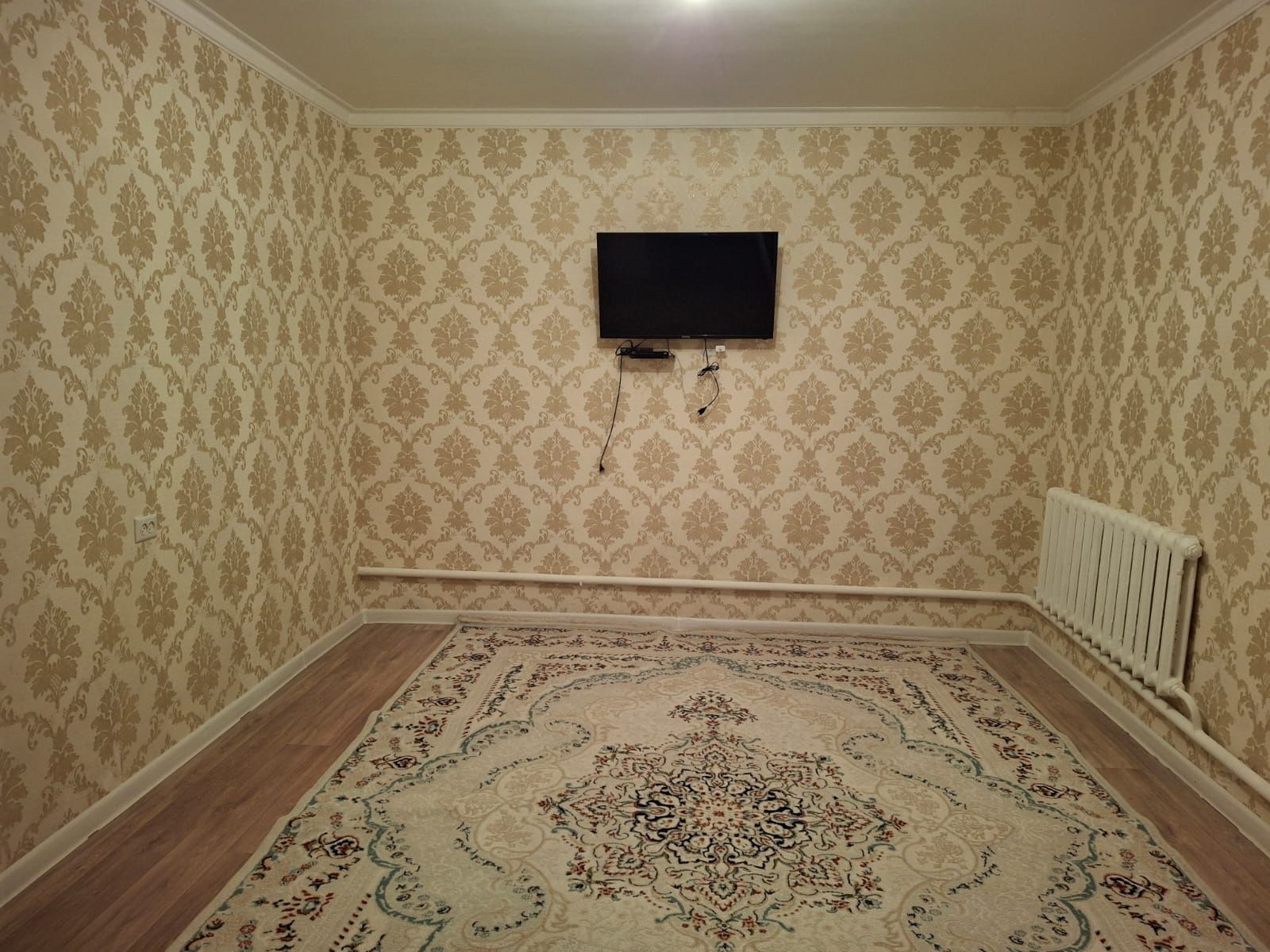 Продаю срочно дом таскала3,вдоль дороги,асфальт улица освещенная,в