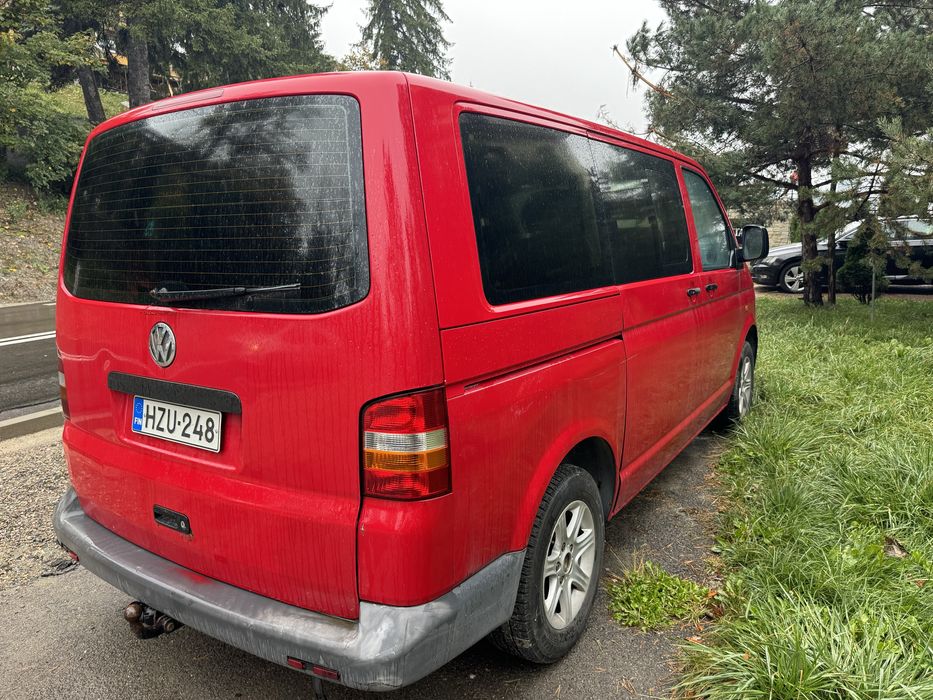 Volkswagen Caravelle T5 8+1 locuri