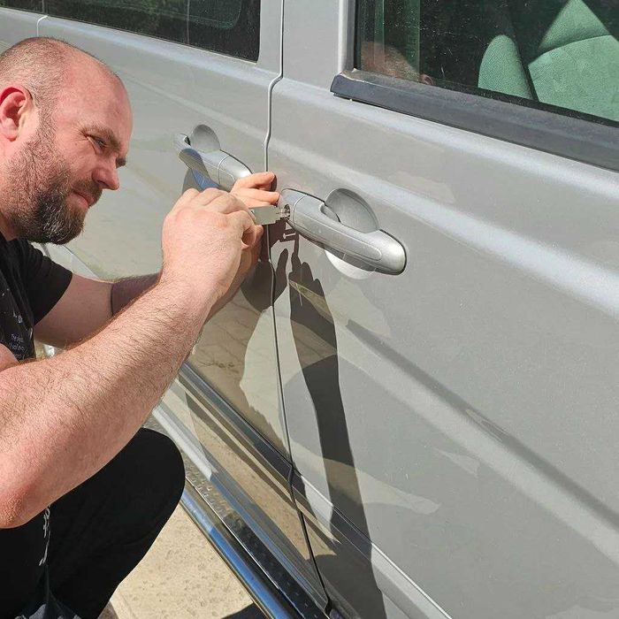 Открыть машину вскрытие авто медвежатник срочно