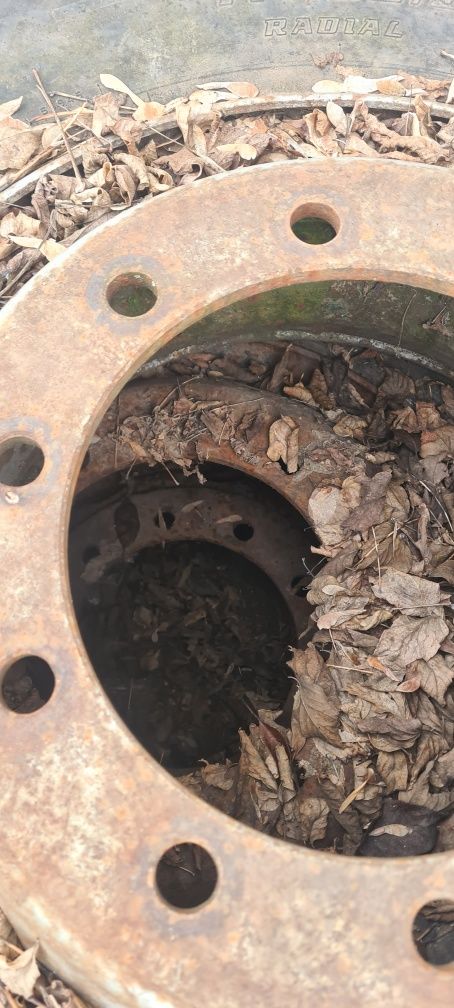 5 Jante 22,5 , au 10 gauri, camion, remorca 200 lei bucata sau pachet