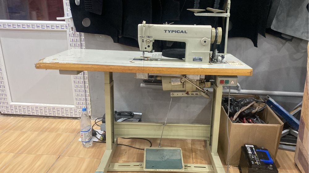 Машинка Typical.