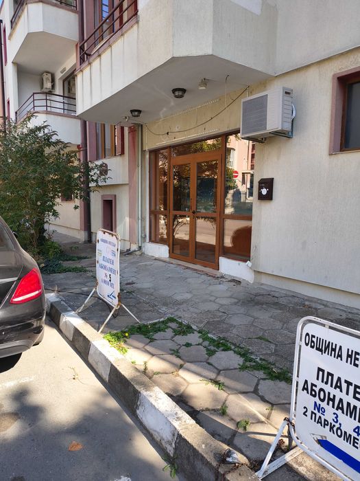 Търговско помещение под наем