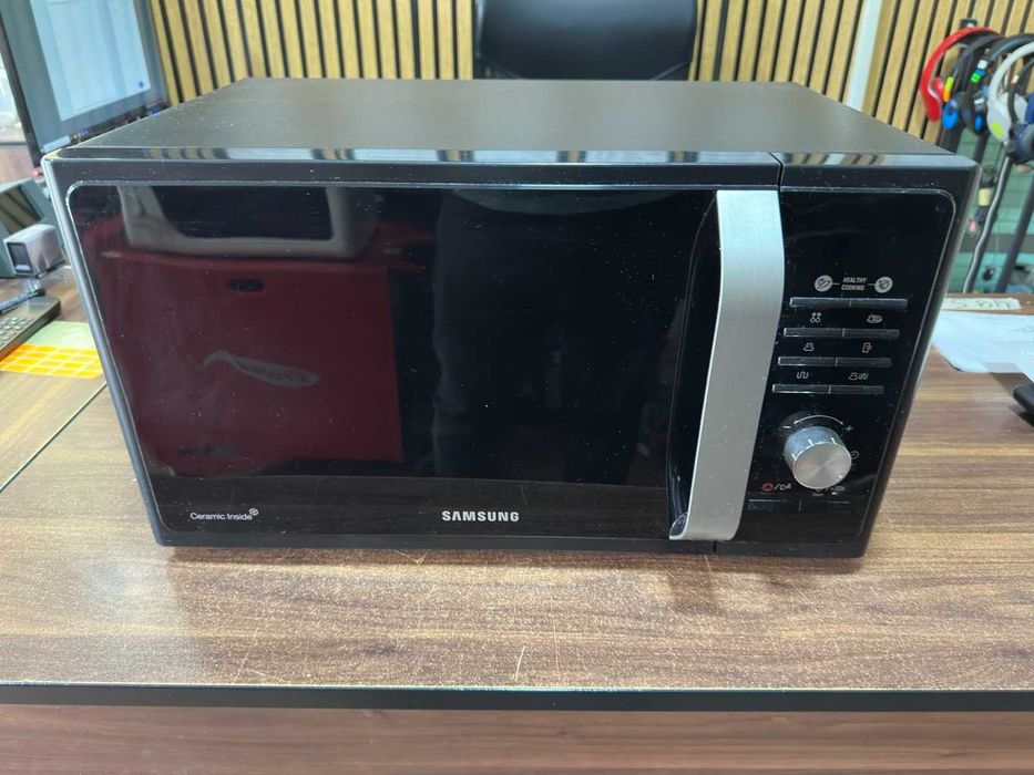 Микровълнова фурна Samsung MG23F301TAK , 23 Литри, 800 W
