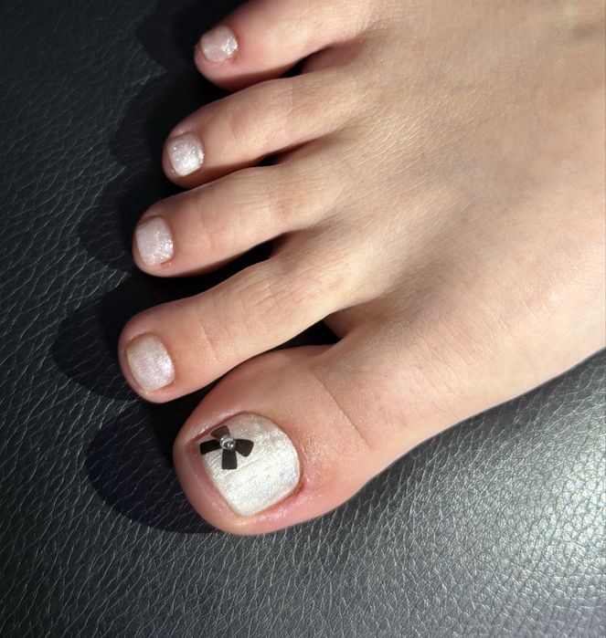 Маникюр , педикюр , укрепление