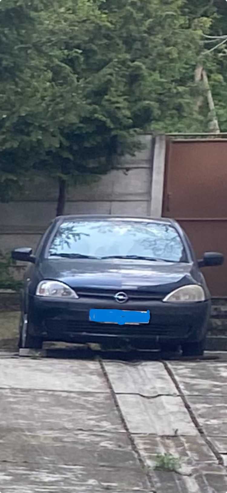 De vanzare Opel corsa  1000 cmc benzina.