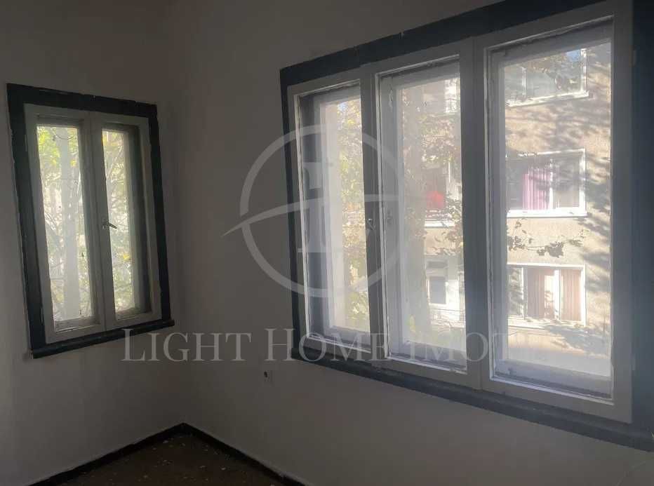 Реф. 3208 Етаж от Къща с четири спални Каменица х-л Норис