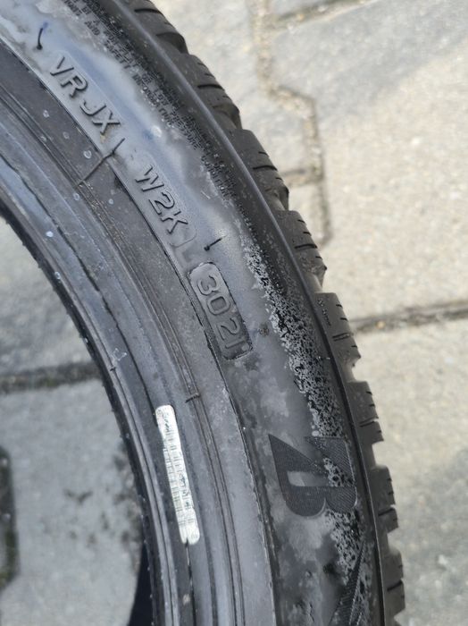 245 40 18 Bridgestone