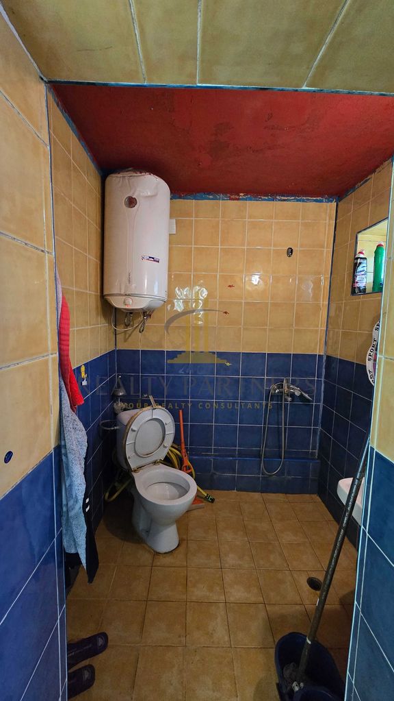 Продава се Къща в Перник, Център - 85 кв.м за 1000 €/кв.м - Снимка #11