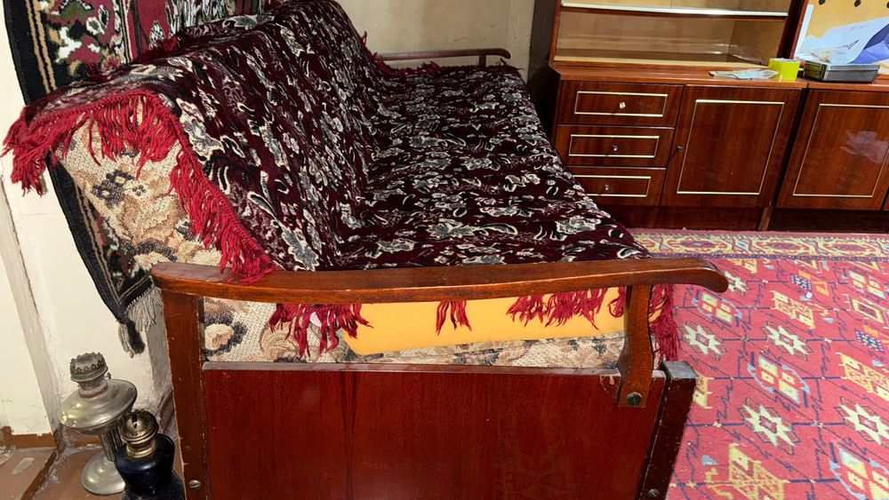 Комплект раздвижной диван, кресла и стол