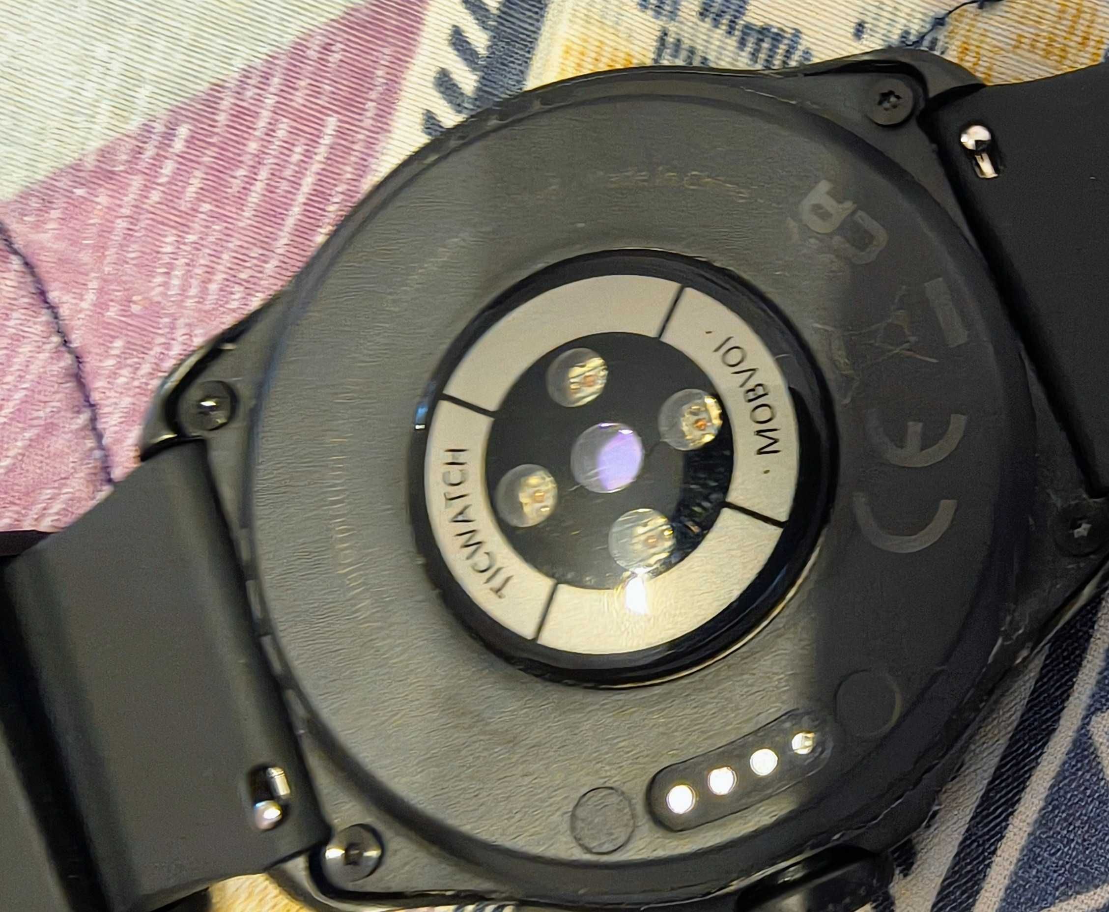 Смарт часовник Ticwatch Pro 5 Enduro