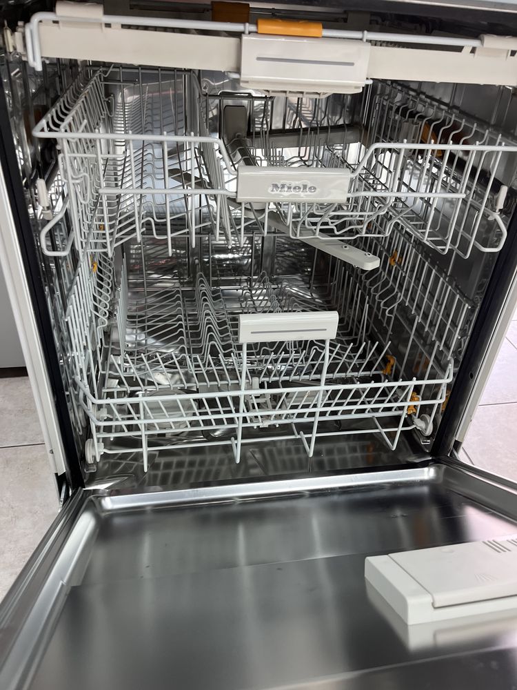 Miele G 6300 sci свободностояща миялна /AutoOpen/24 мес гаранция