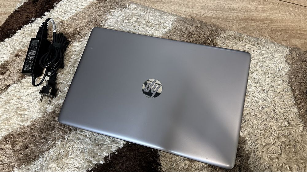 Ноутбук HP Core i3