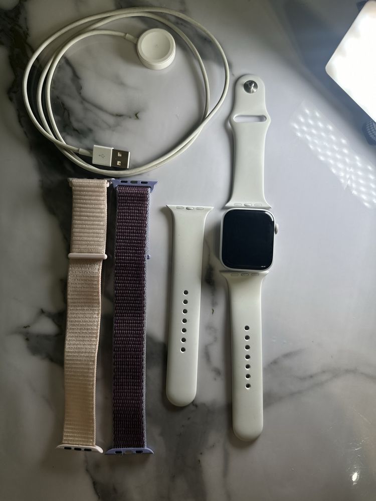 Apple watch 4, 44 mm white