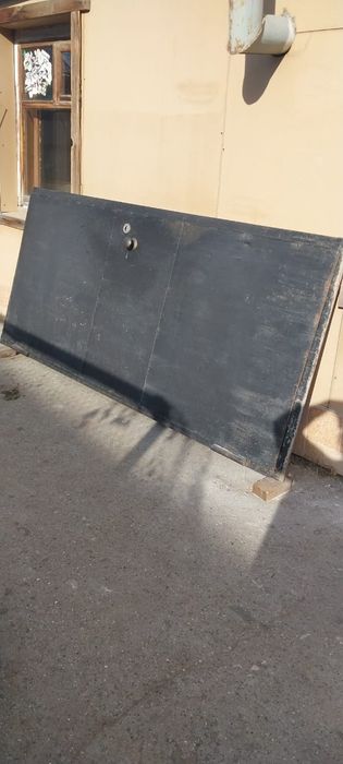 Продам железную дверь!