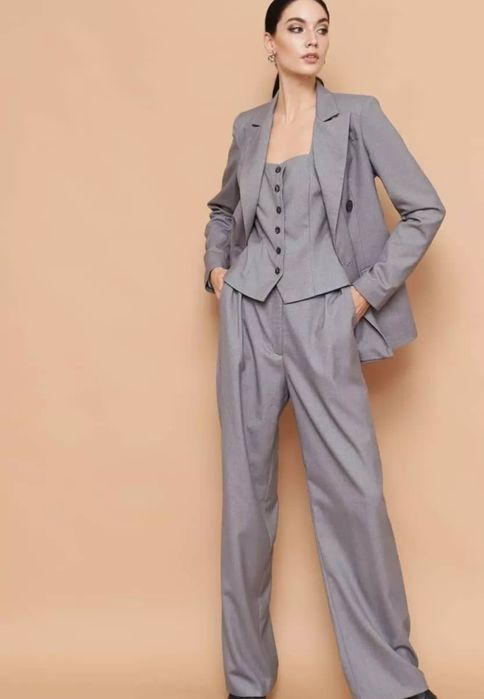 Костюм тройка российского бренда