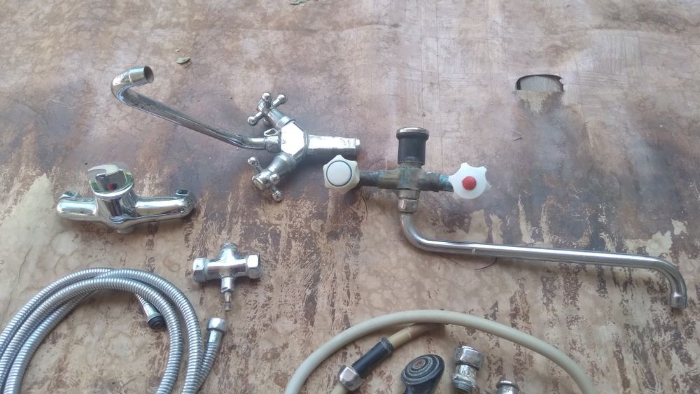 Продам Смесители