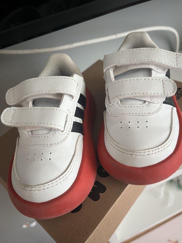 Детски маратонки Adidas bubble