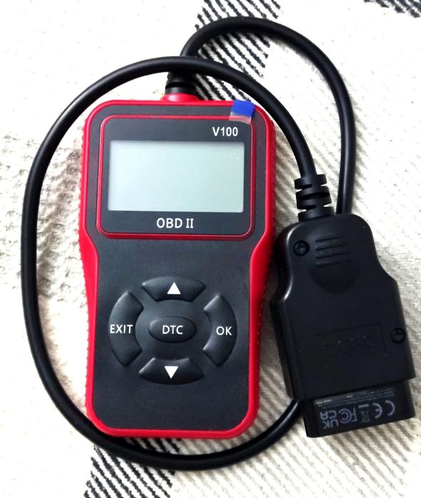 Автосканер OBD2 V100