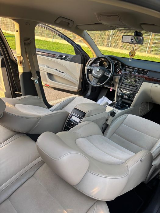 Skoda superb  2.0 automat
