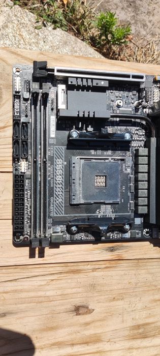 Gigabyte B550I Aorus Pro AX rev1.1