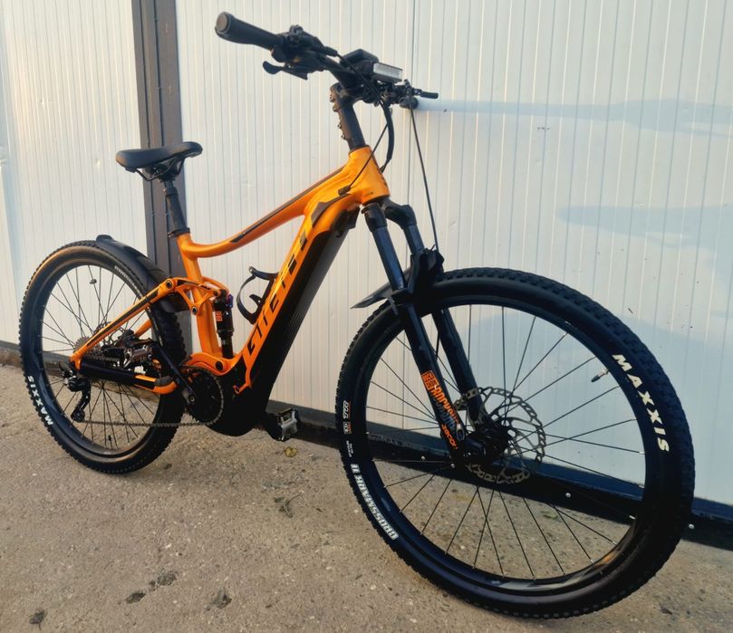 Bicicleta electrica full suspension Giant