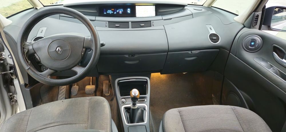 Renault  espace  2.0 diesel 2010