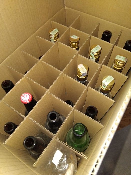 Три пластови кашони за бирени бутилки от 50cl