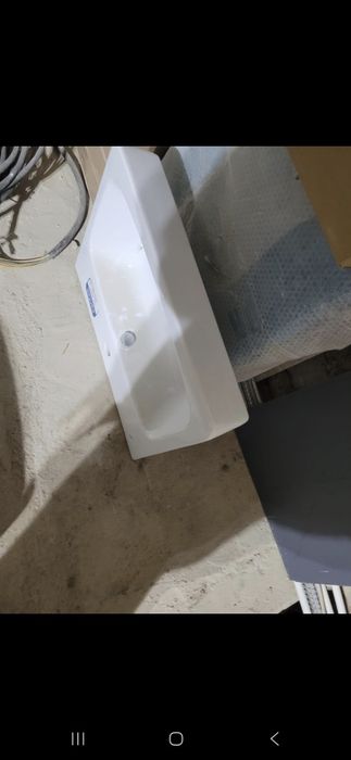 Продам навесную раковину. Новая. Цена договорная.