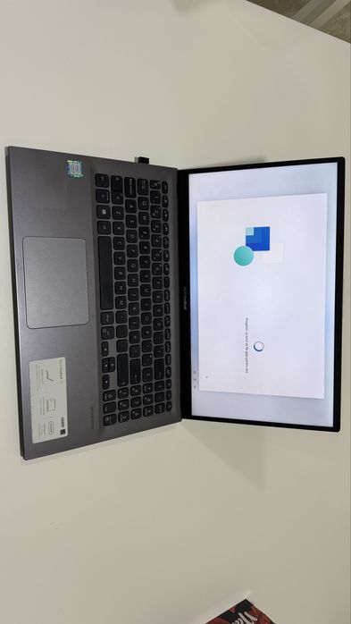 Laptop Asus X512F Vivobook 15 inch i5-8265U 500GB SSD nvme 12GB RAm