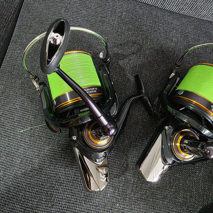 Mulinete Daiwa Emblem Surf 45 SCW QD