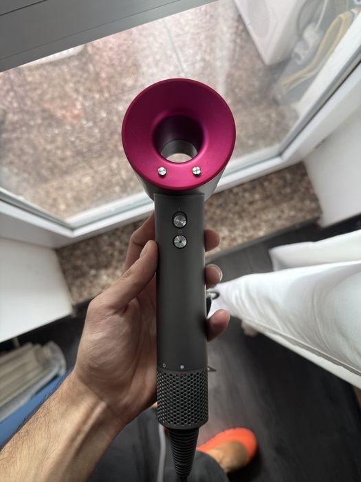 Uscator de par Dyson Supersonic