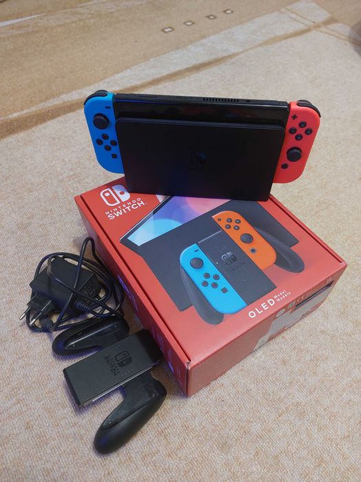Nintendo Switch OLED - Neon Red & Neon, 64GB Blue, с Гаранция
