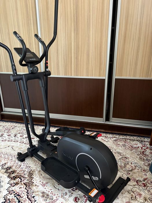 Вело тренажер марки genau новая