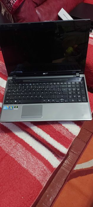 Vând leptop acer aspire 5745g i5