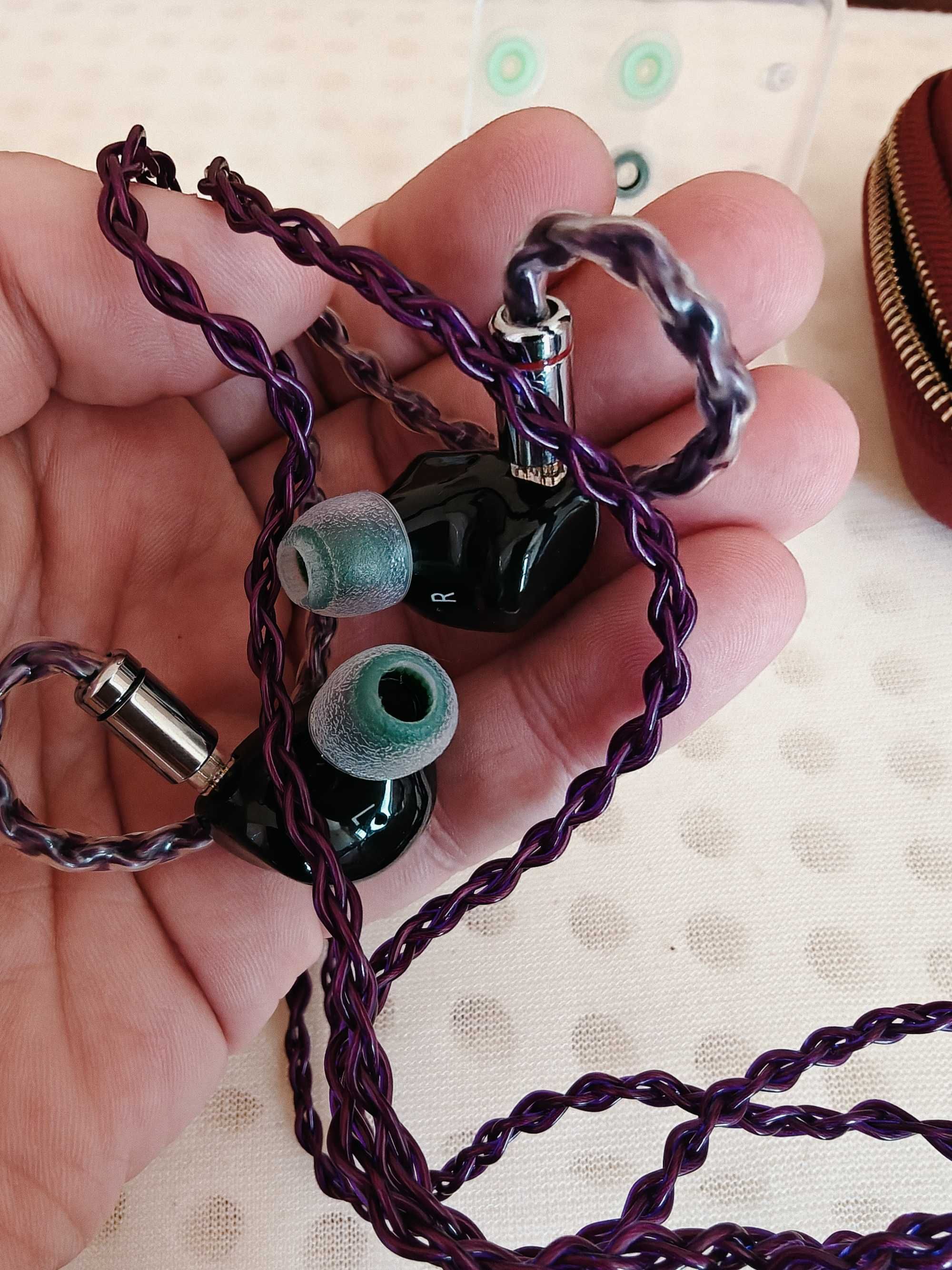 TANGZU Zetian Wu Planar IEM + NiceHCK 4.4  кабел – отлично състояние