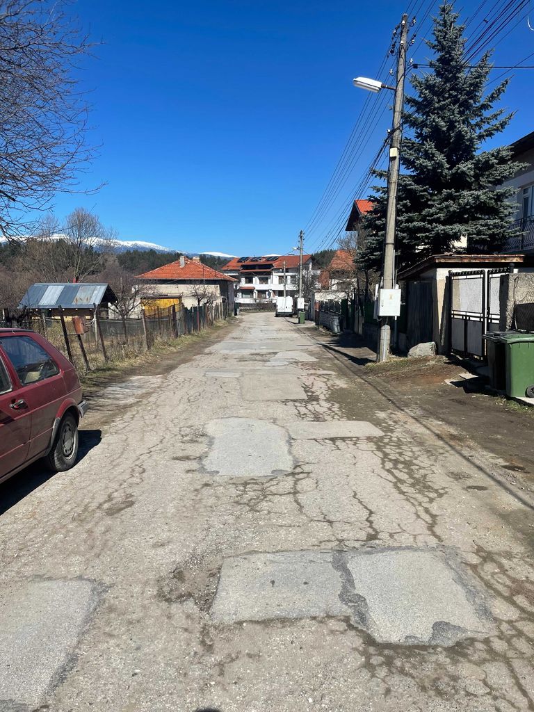 Продава се Парцел в с. Баня, Област Благоевград - 700 кв.м за 103 €/кв.м - Снимка #2