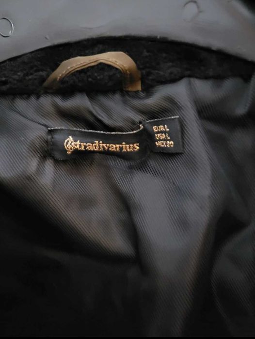 Stradivarius . Geaca dama. Matlasata