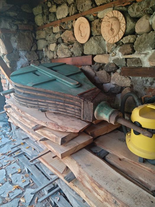 Продавам много стара ковашка духалка за оджак перфектна и до днес