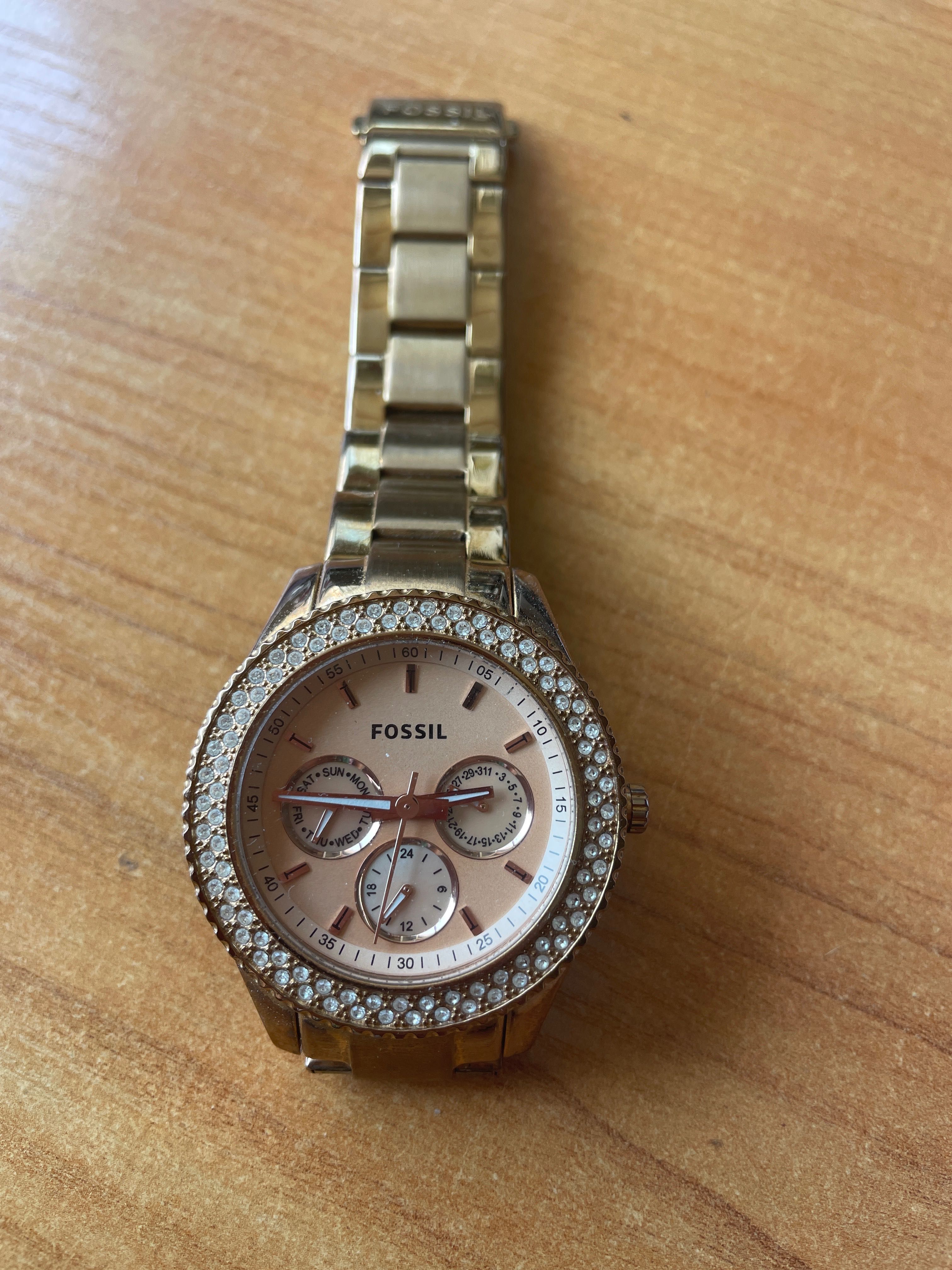 Fossil дамски часовник
