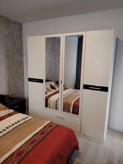 Dulap de haine 180x175