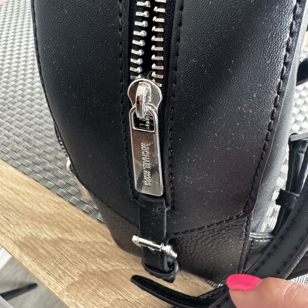 Нова раничка Michael Kors