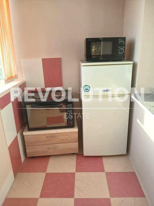 Дава се под наем Двустаен апартамент в Варна, Левски - 25 кв.м за 300 € - Снимка #5