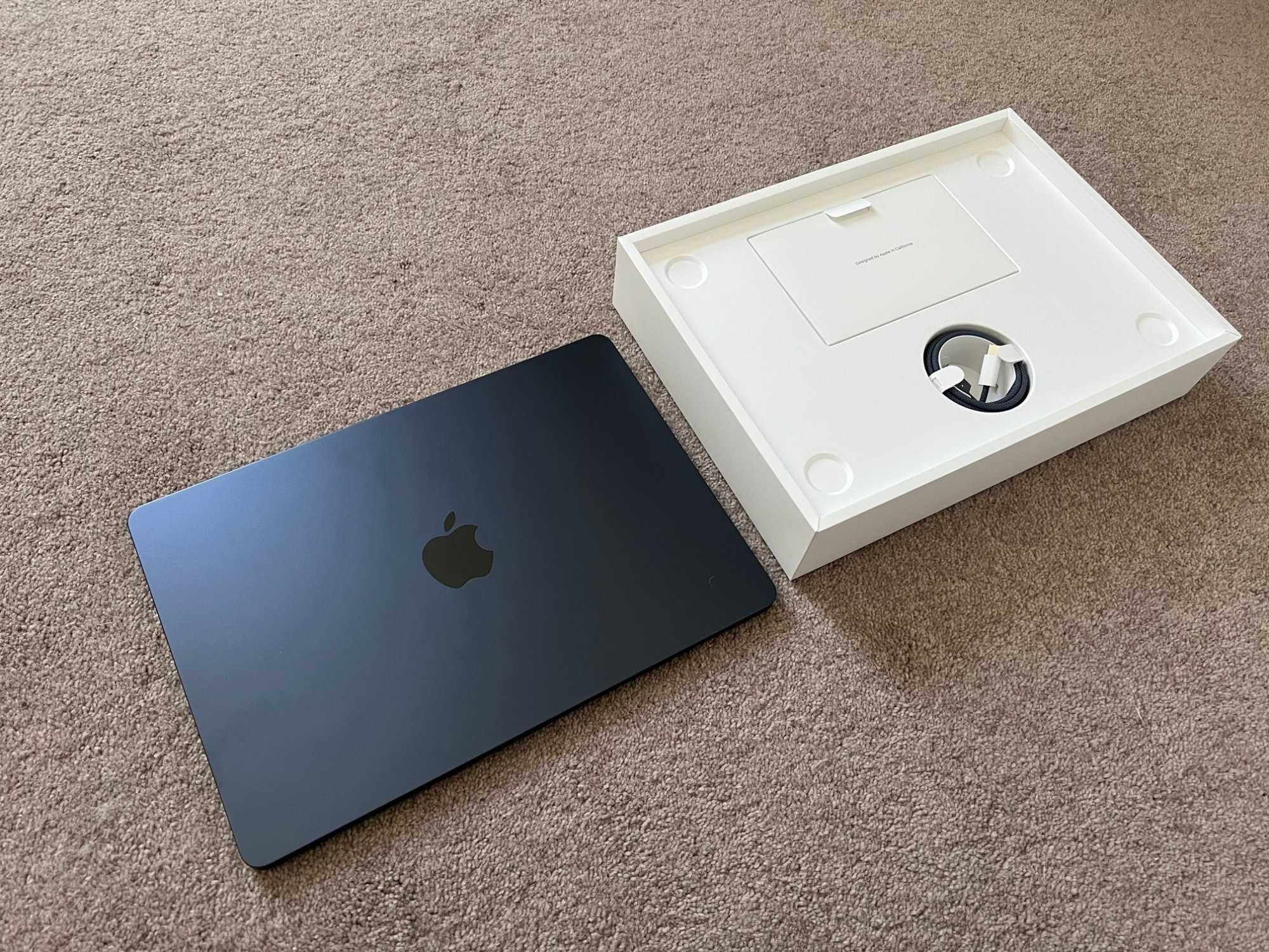 MacBook Air 13.6 M2 Midnight  2024  идеал !